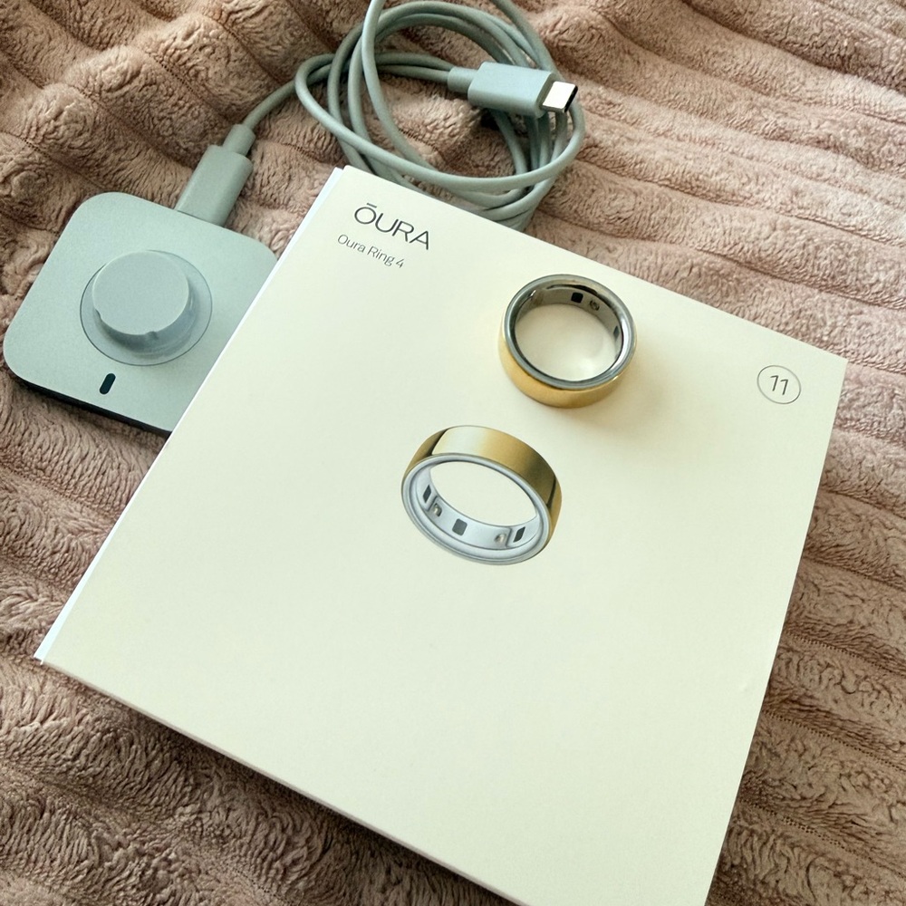 Oura Ring Gen 4 Two-Tone Gold Exterior with Silver Interior (Size 11)